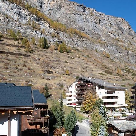 Appartement Au Centre De Zermatt Buitenkant foto