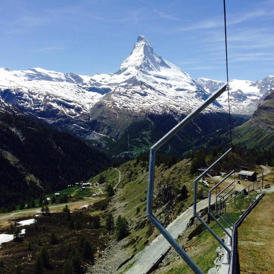 Appartement Au Centre De Zermatt Buitenkant foto