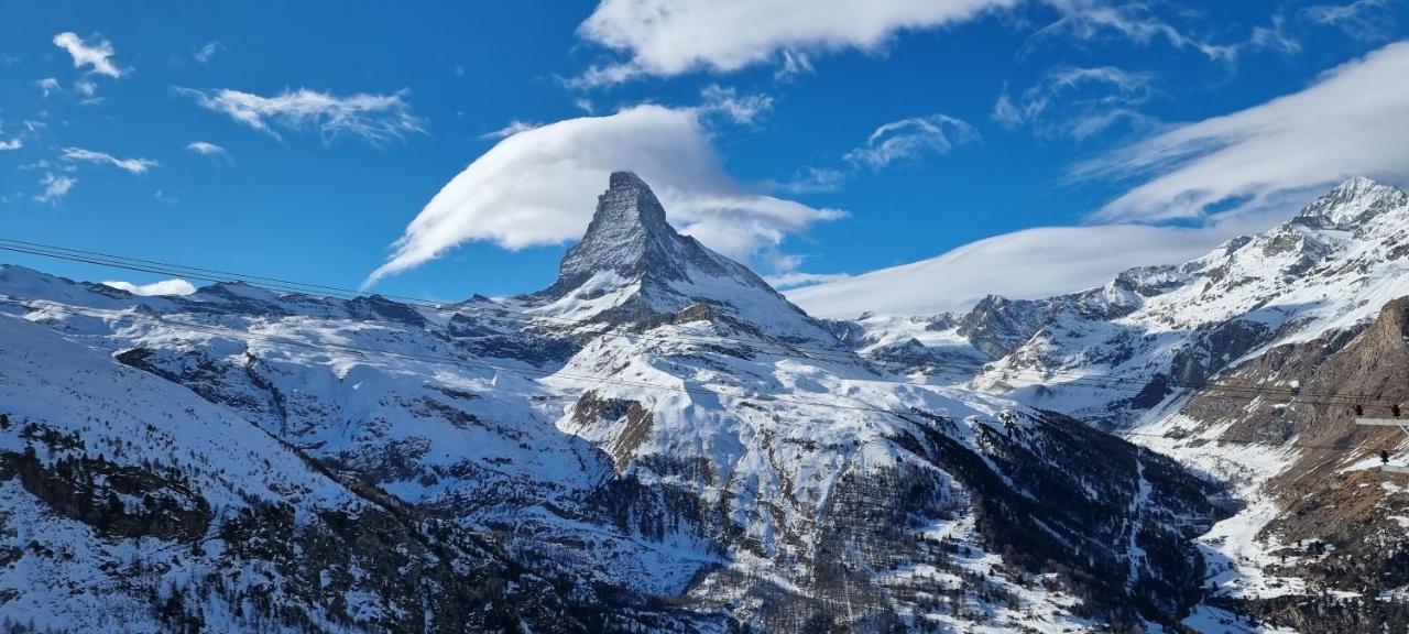 Appartement Au Centre De Zermatt Buitenkant foto